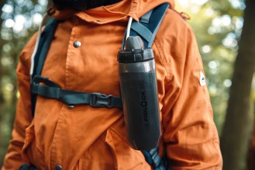 Фляга з конектором та базою FIDLOCK TWIST bottle 590мл., база для кріплення на лямку рюкзака, прозорий/чорний 4251207 403163 фото