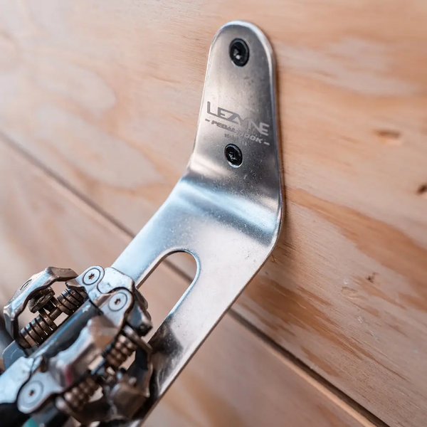 Тримач для велосипеда LEZYNE STAINLESS PEDAL HOOK Сріблястий Y16 4710582 548758 фото