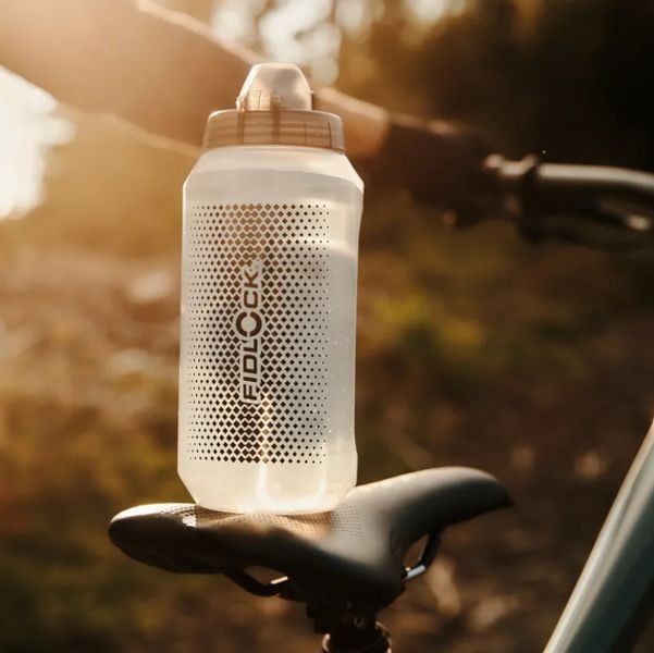 Фляга з конектором та базою FIDLOCK TWIST bottle 600мл, універсальна база, прозорий/чорний 4251207 403309 фото