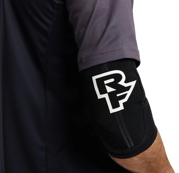 Захист ліктів Race Face Indy Elbow Guards (Stealth) XL RFBAINDYUSTE05 фото