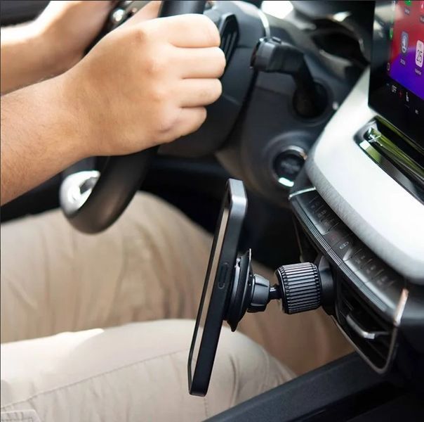 Крепление телефона в отверстие кондиционера автомобиля FIDLOCK VACUUM car vent base, черный 4251207 405815 фото